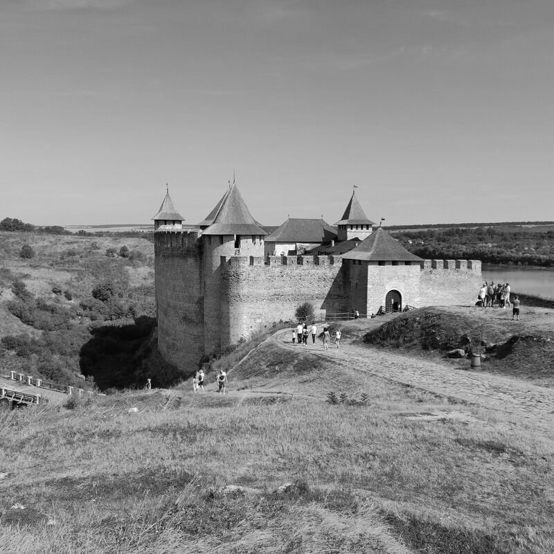 La photo de référence convertie en niveaux de gris